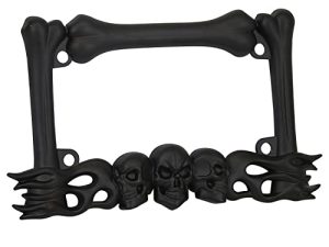 TC Sportline LPF260-BK 3D الجمجمة اللهب والعظام نمط الزنك معدن ماتي الأسود الانتهاء من إطار لوحة ترخيص دراجة نارية